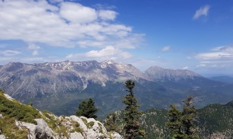 Vardousia: Hiking on the Southern Ridge