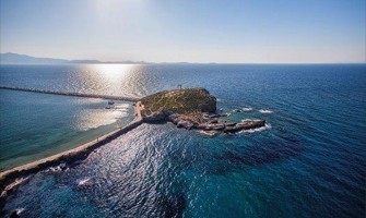 Top islands for hiking in October in Greece